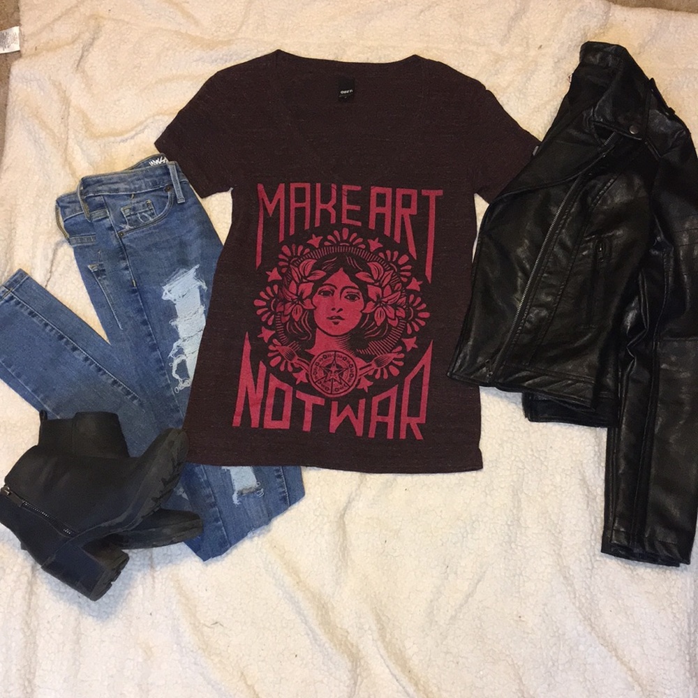Maroon V-Neck Make Art Not War